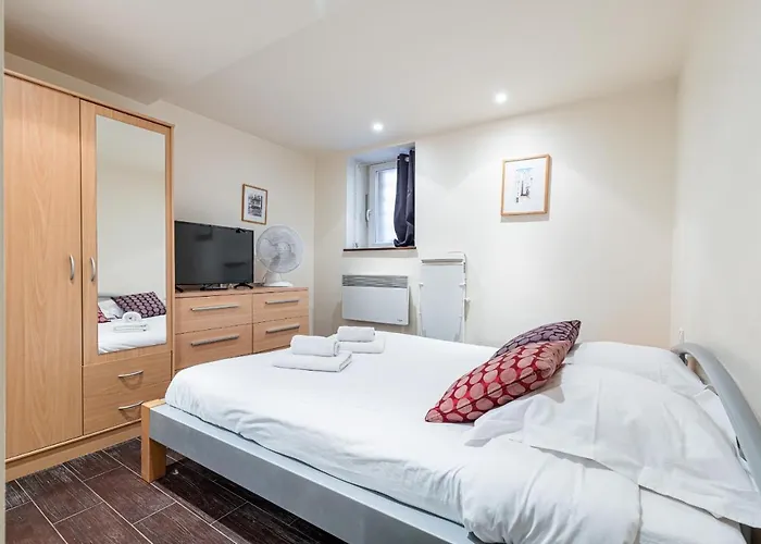 Atypical Cozy 1 Bdr Old Town *